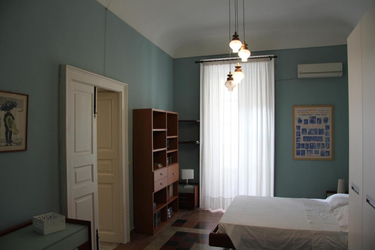 Casa Vacanza Icaros, Ortigia Hictoric Center, 200 Mt From The Beach Syracuse Eksteriør bilde